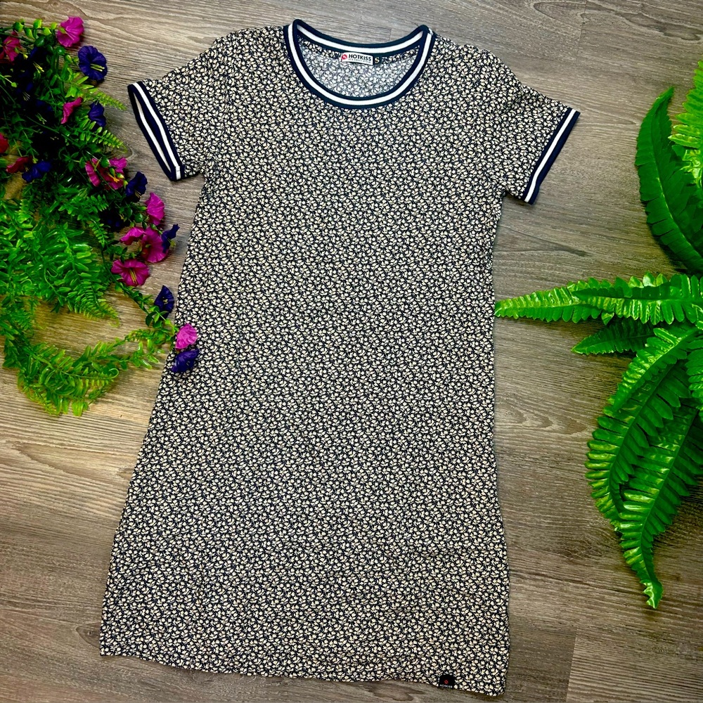 Hot Kiss Preppy Floral Mini Dress